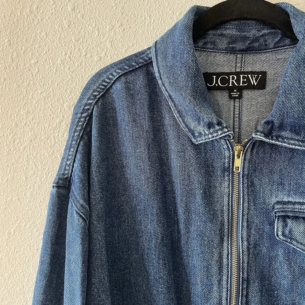 J. Crew Women's Denim Bomber Jacket Size Medium Drapey Denim Cropped Classic - Picture 4 of 13